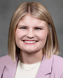 Elle Cline