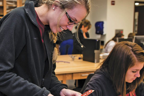 students work in an engineering lab