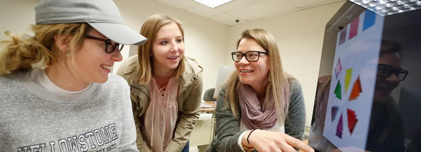 Students working in the Communication Computer Lab