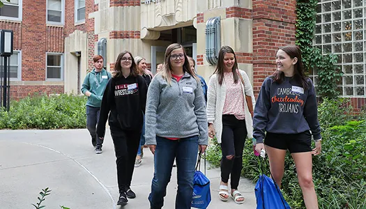a campus tour group