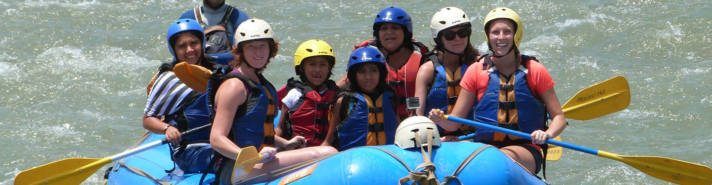 students rafting in Peru