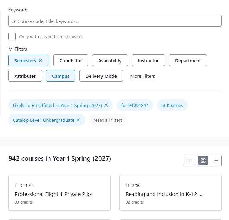 Course catalog search page with filters selected for Year 1 Spring 2027, undergraduate level, and Kearney campus, showing 942 course results.