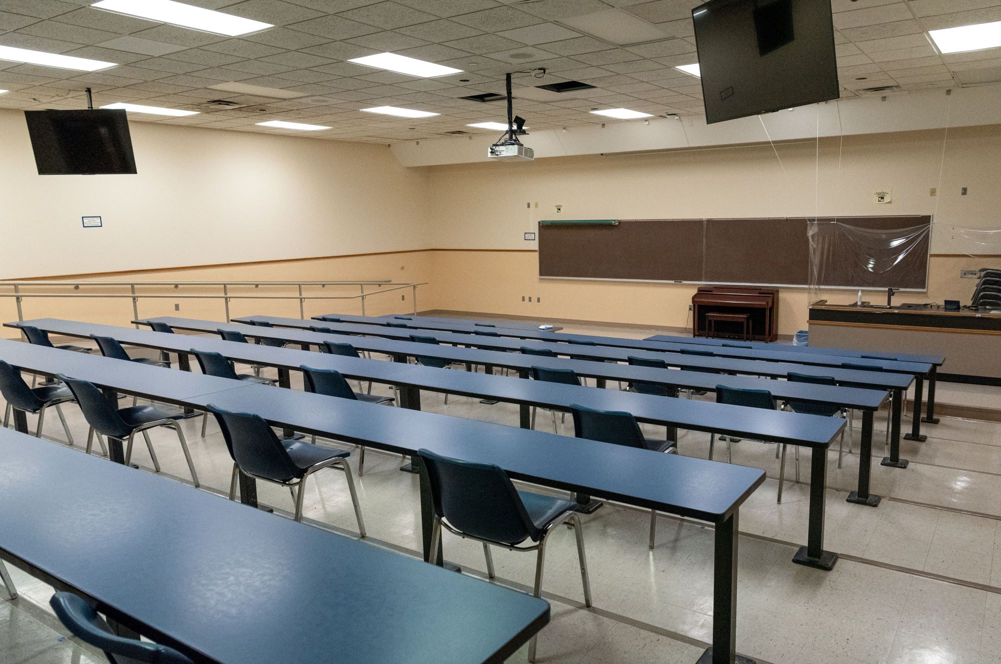 image of a copeland hall classroom