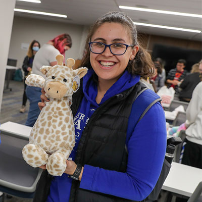 Students stuff build a bears