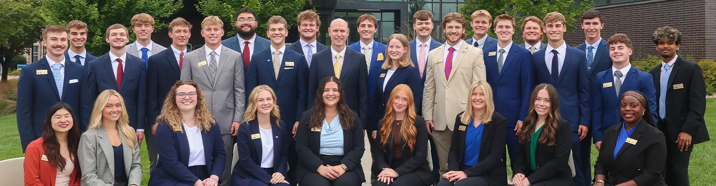 SGA members pose for a photo with chancellor
